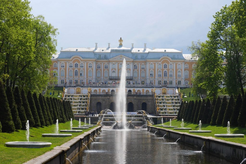 palaces in St Petersburg